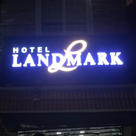 Hotel Landmark أوتي المظهر الخارجي الصورة
